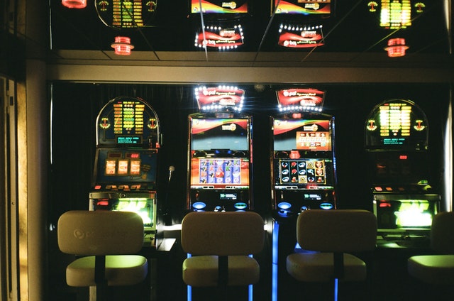 HOW DO SLOTS WORK?